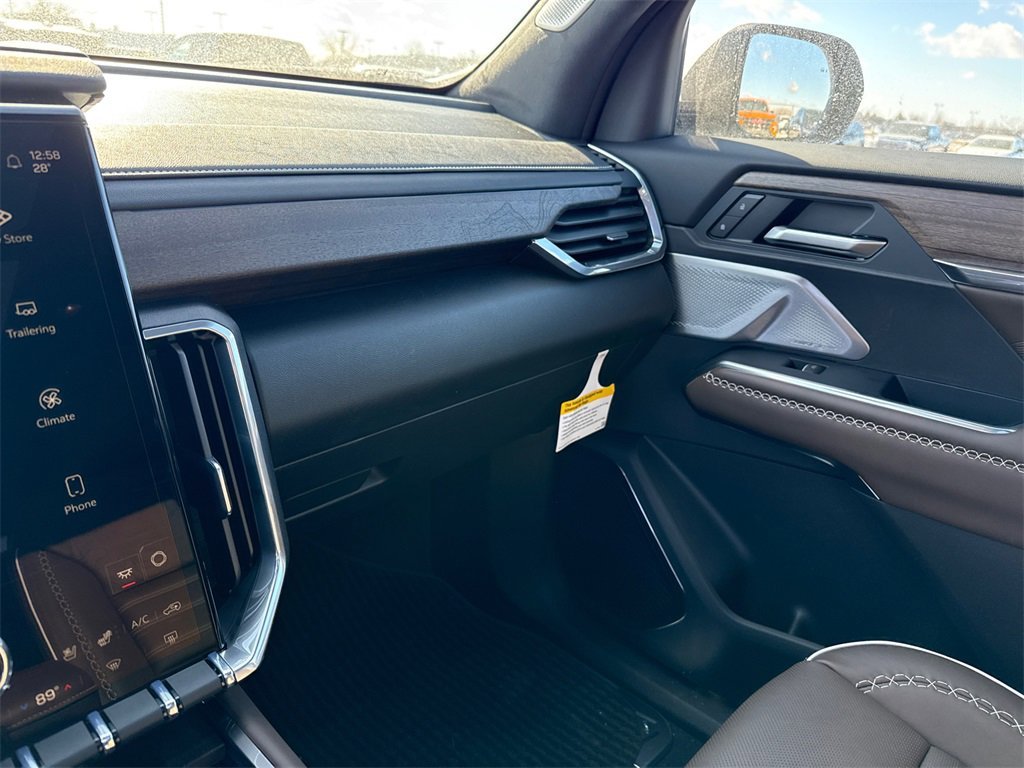 2026 GMC ACADIA - Image 26