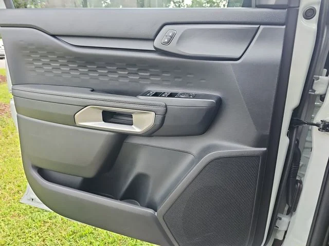 Used 2024 Green Ford XLT image 26