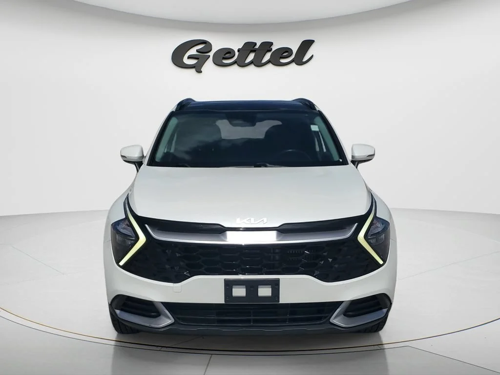 Used 2023 White Kia EX image 2