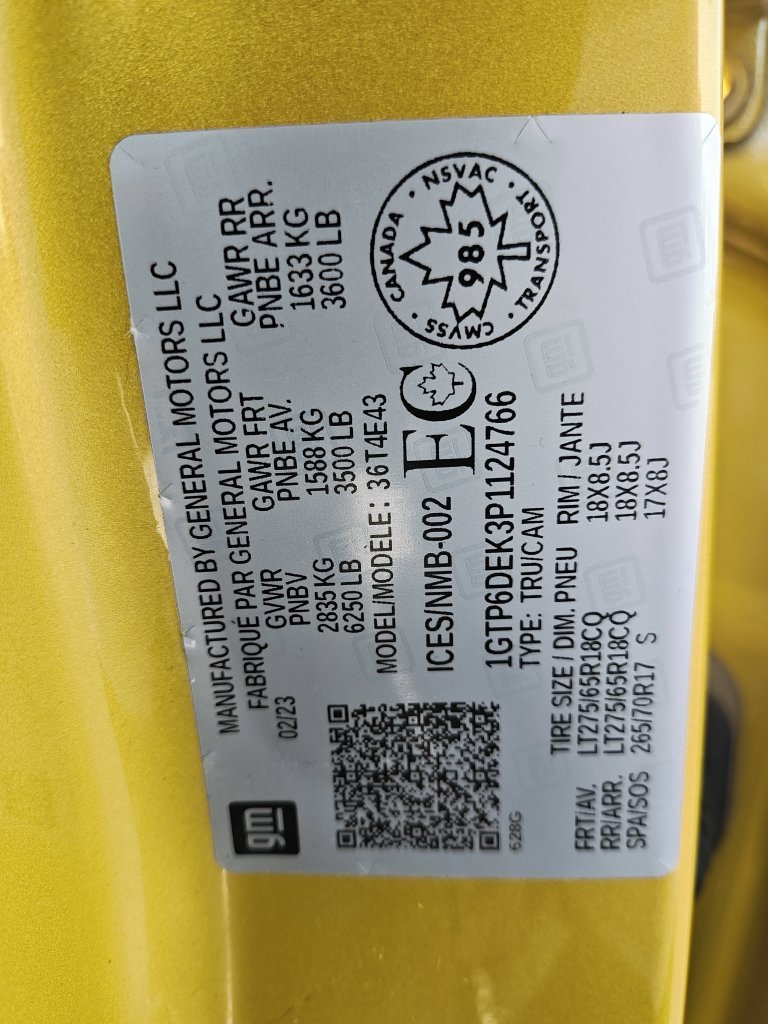 Certified Used 2023 Yellow GMC AT4 image 28