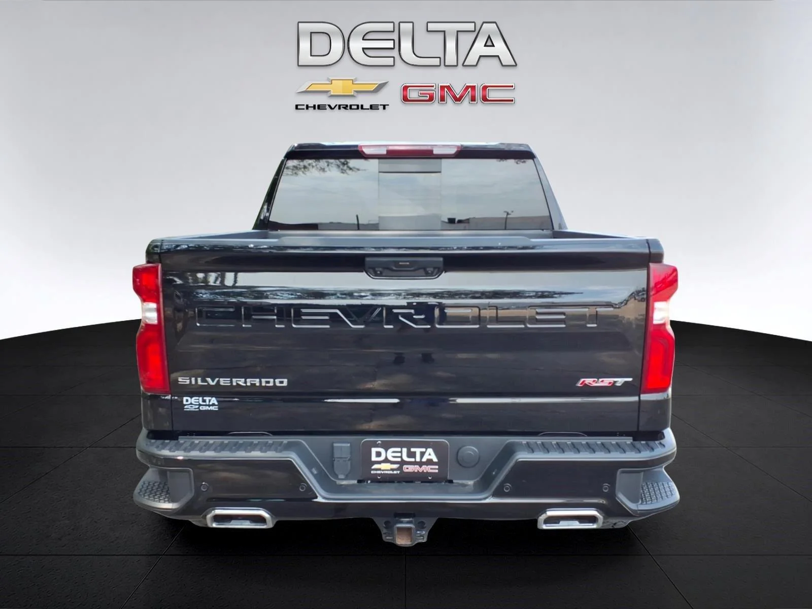Used 2025 Black Chevrolet RST image 4