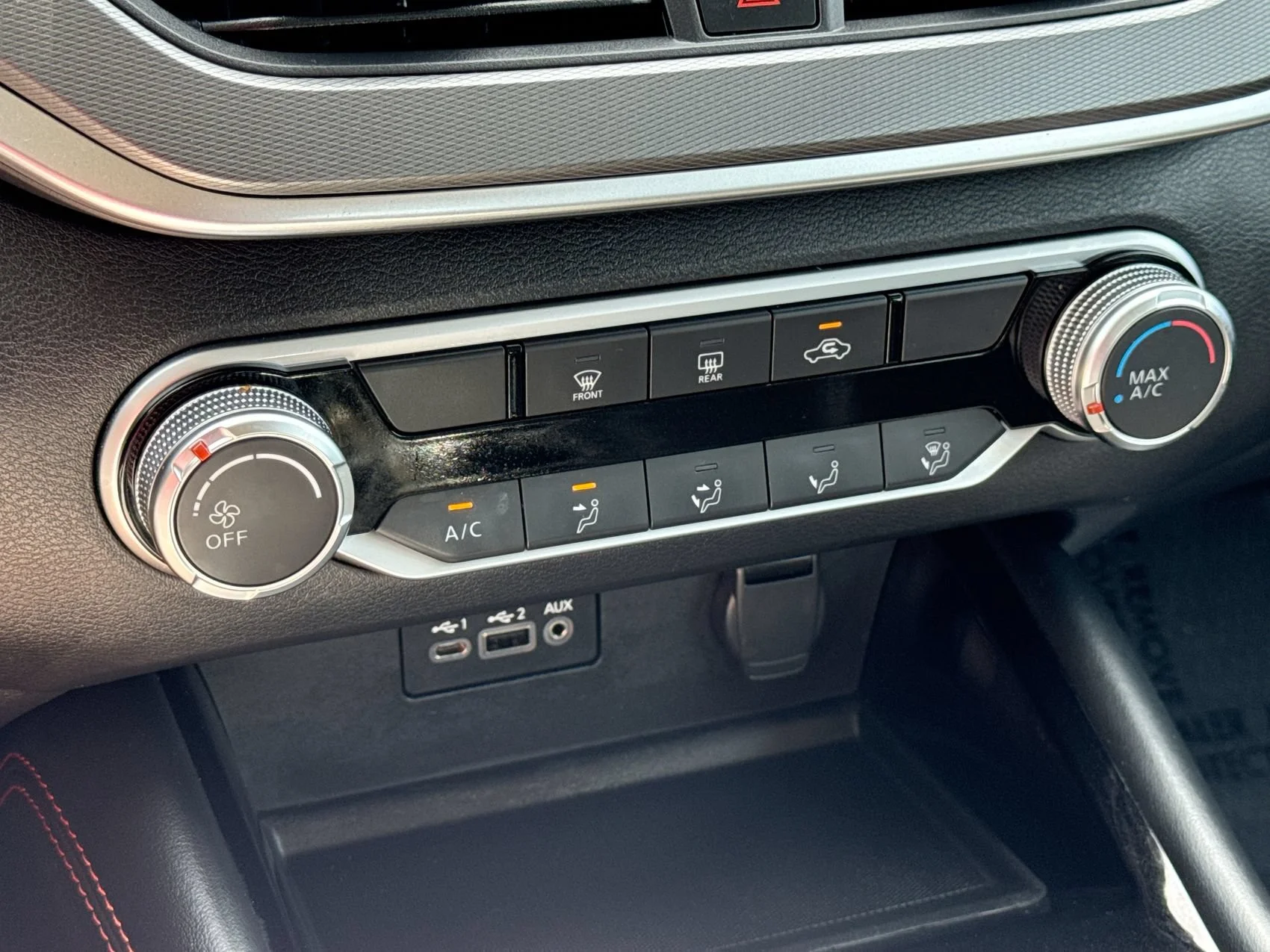 Used 2025 Gun Metallic Nissan SR image 18