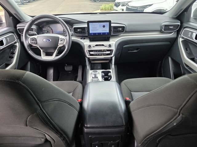 Used 2023 White Ford XLT image 9