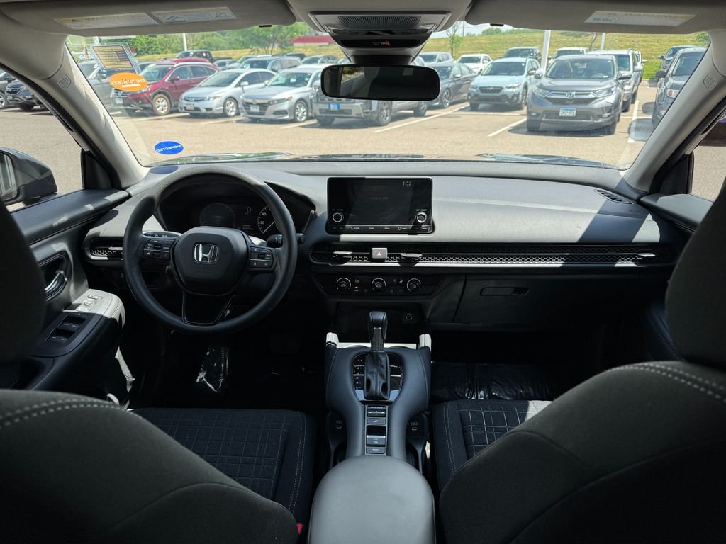 2025 Honda HR-V LX - Photo 13