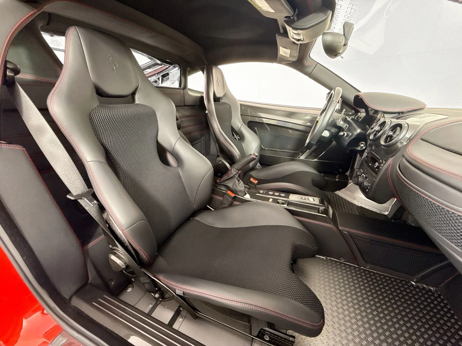 Used 2009 Red Scuderia Ferrari Scuderia image 19