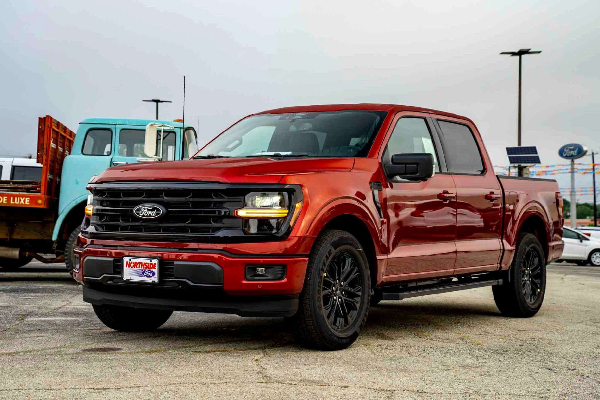 New 2026 Ruby Red Metallic Tinted Clearcoat Ford XLT image 7