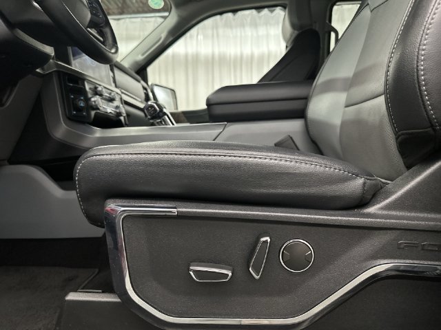 Used 2023 Red Ford Lariat image 19