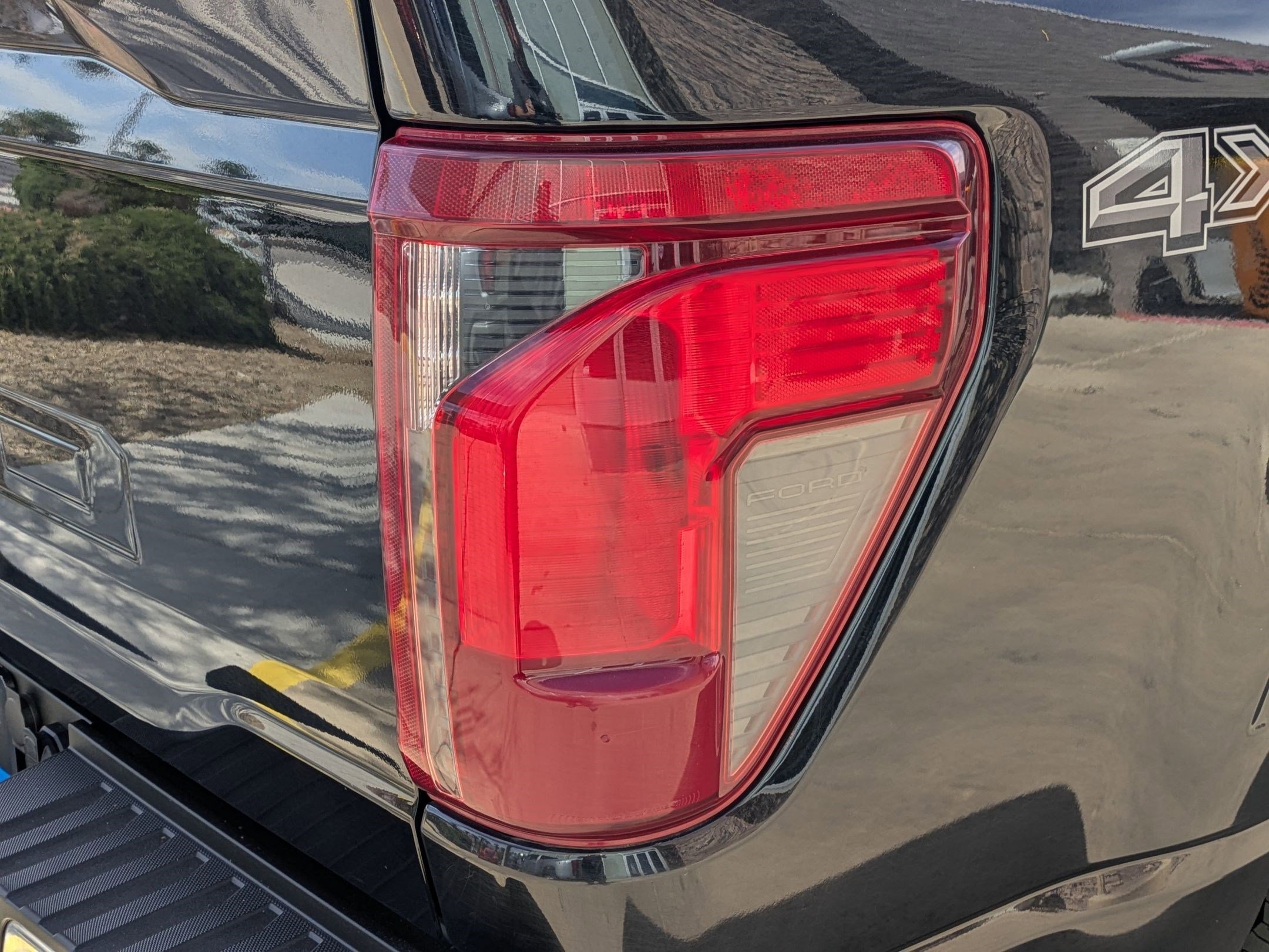 Used 2024  Ford XLT image 11