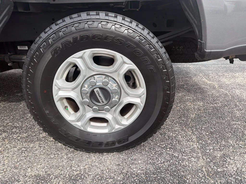 Used 2025 Gray Ford XLT image 14
