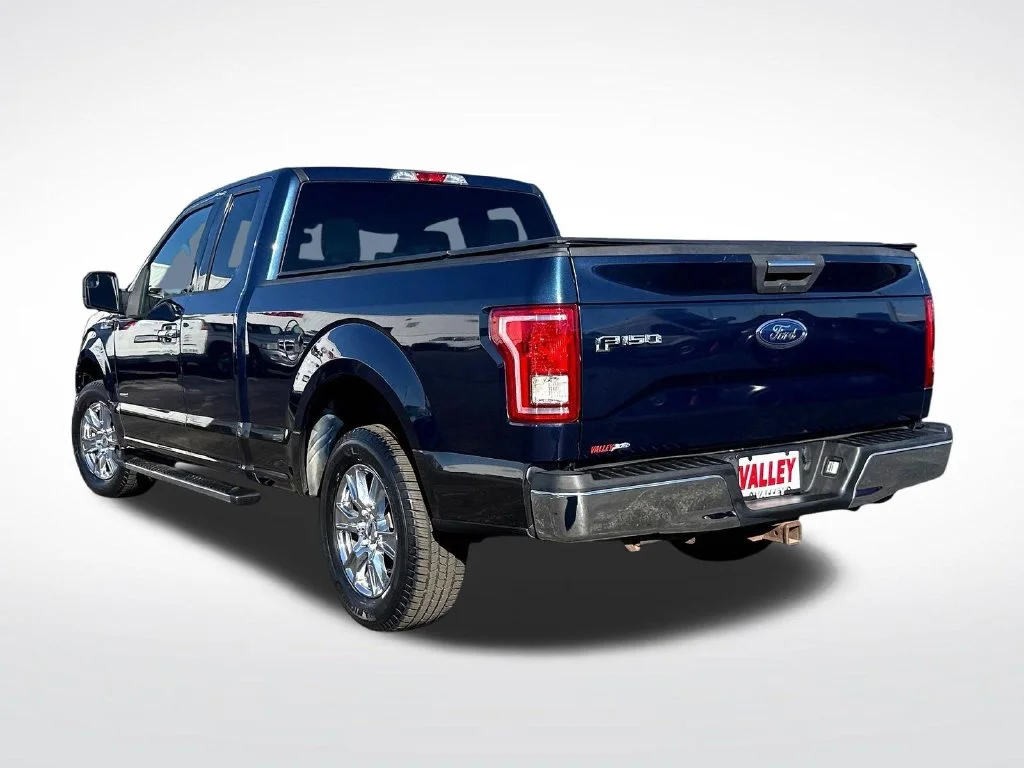 Used 2016 Blue Jeans Metallic Ford XLT image 8