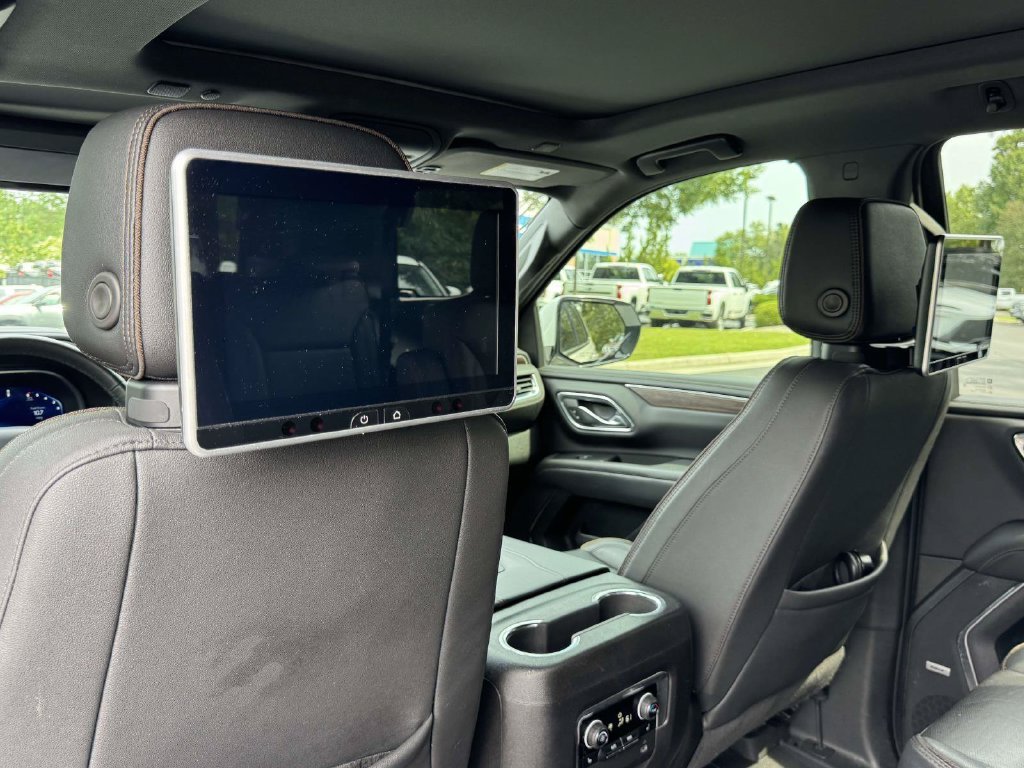 Used 2023 Beige Chevrolet High Country image 20