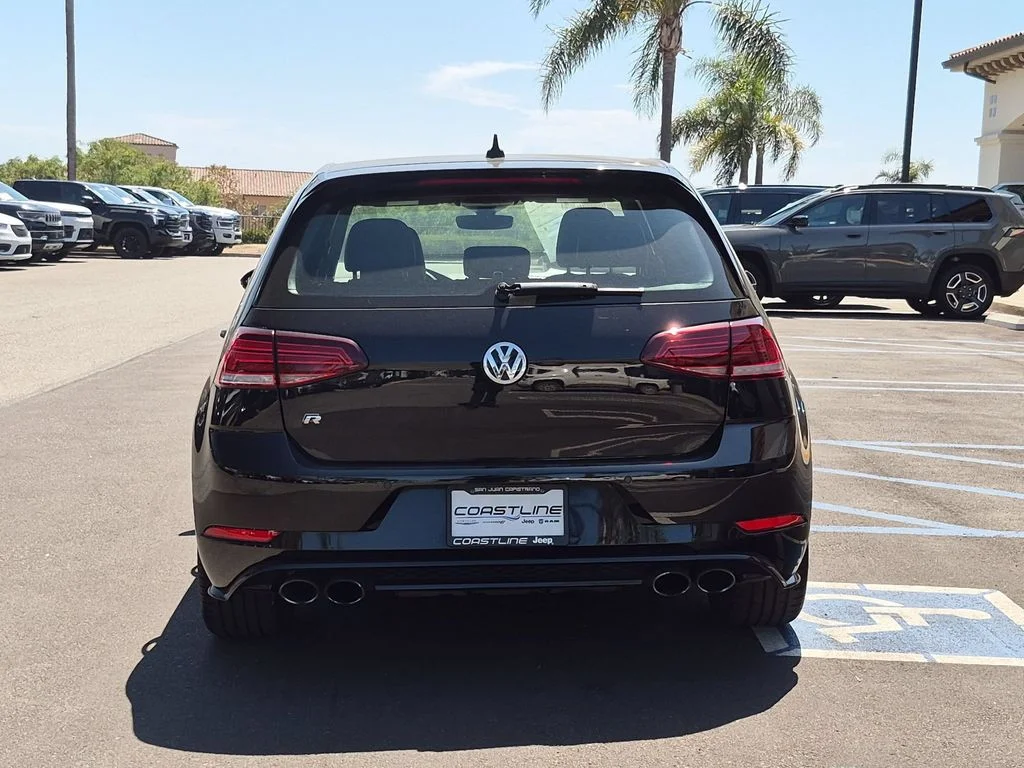 Used 2018  Volkswagen DCC & Navigation 4Motion image 6