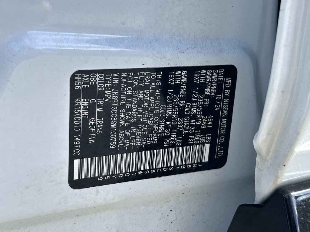 Used 2025 White Nissan Platinum image 10