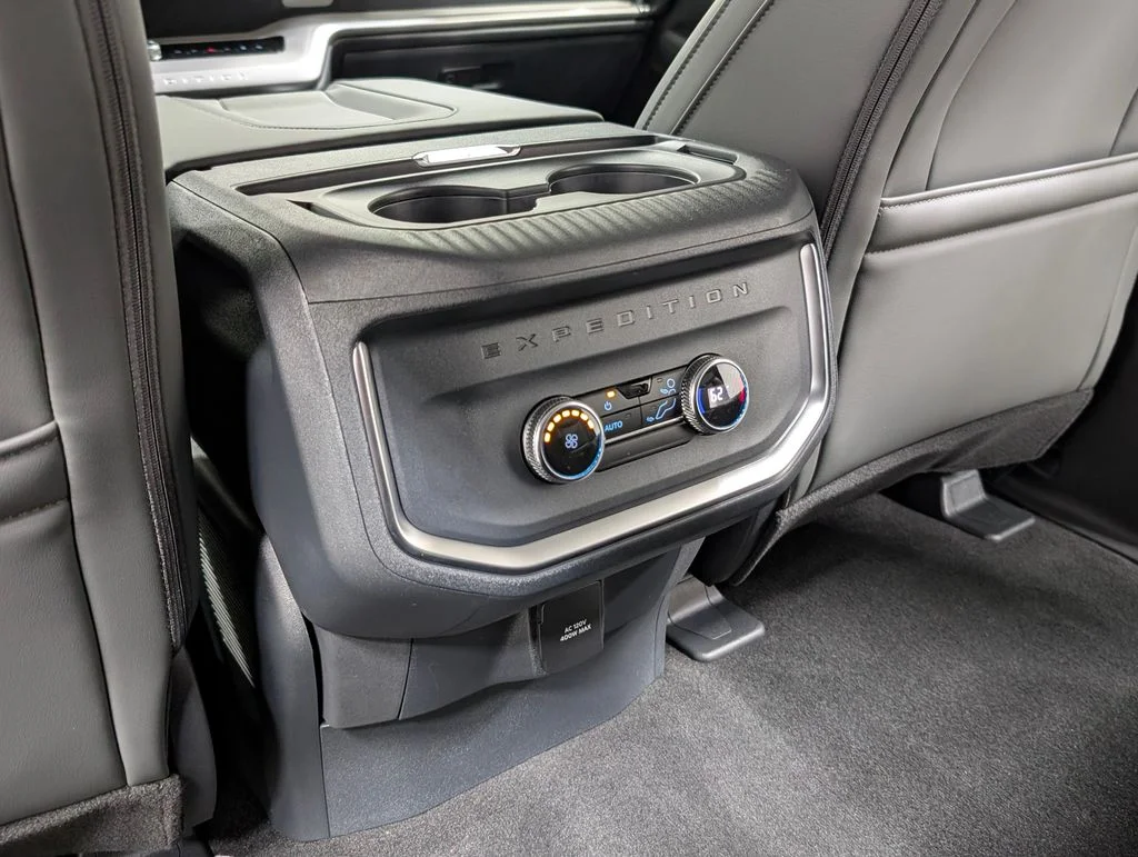 New 2027 Glacier Gray Metallic Tri-Coat Ford Active image 15