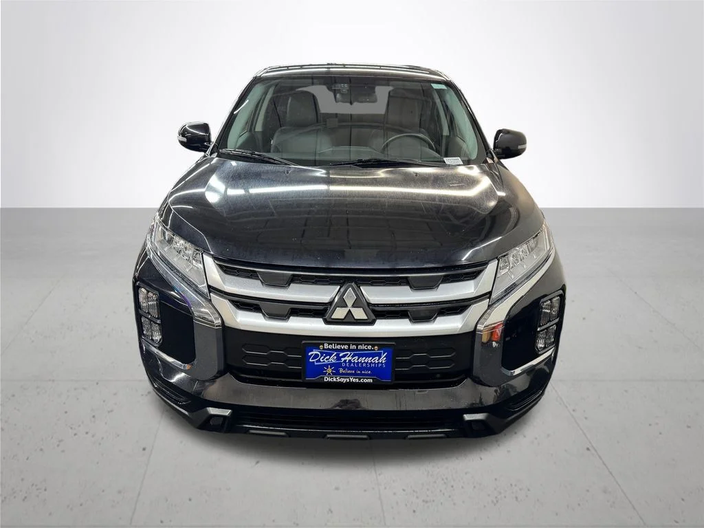 Used 2024 Black Mitsubishi 2.0 SE image 12
