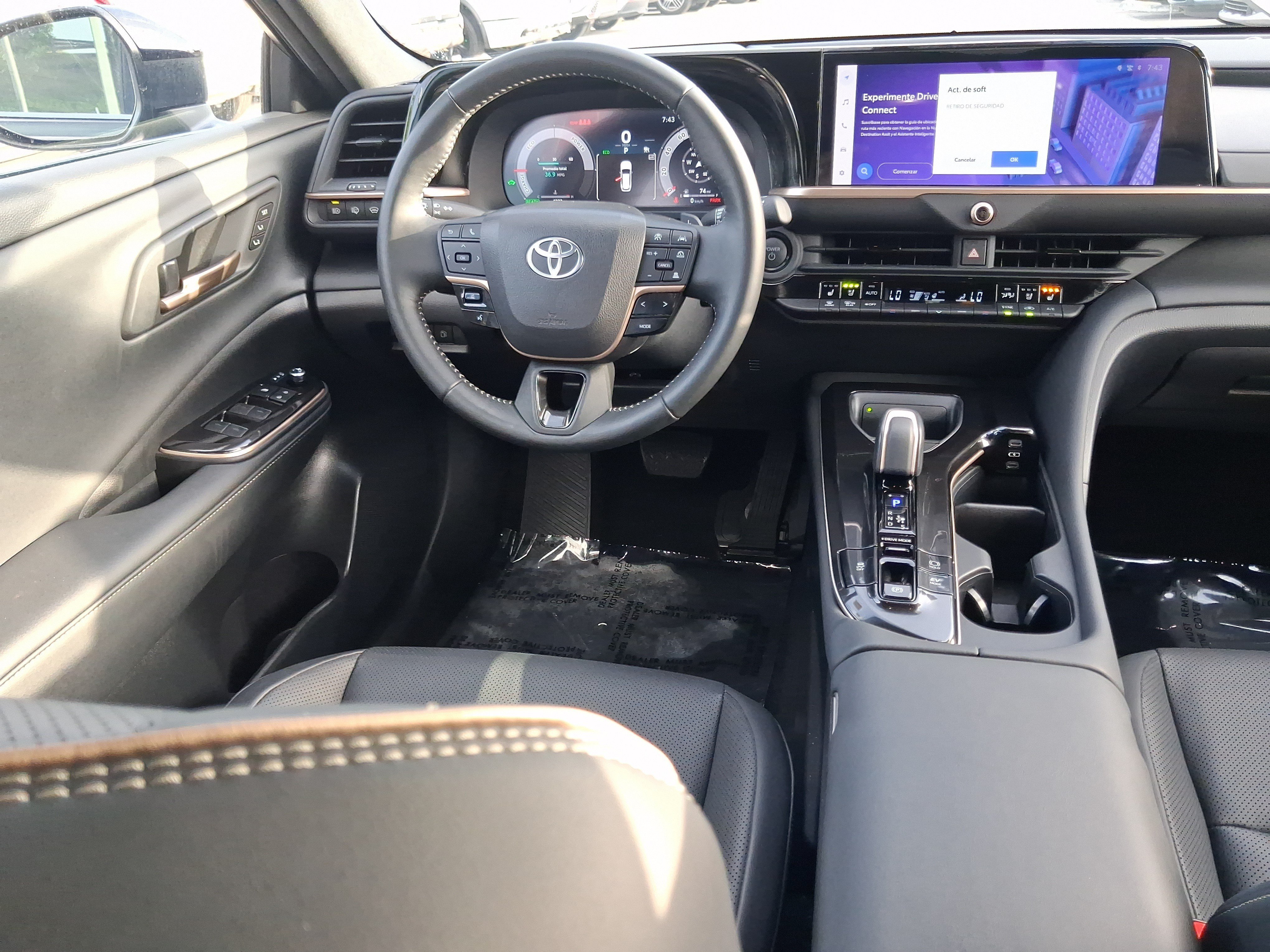 Used 2025 White Toyota XLE image 10