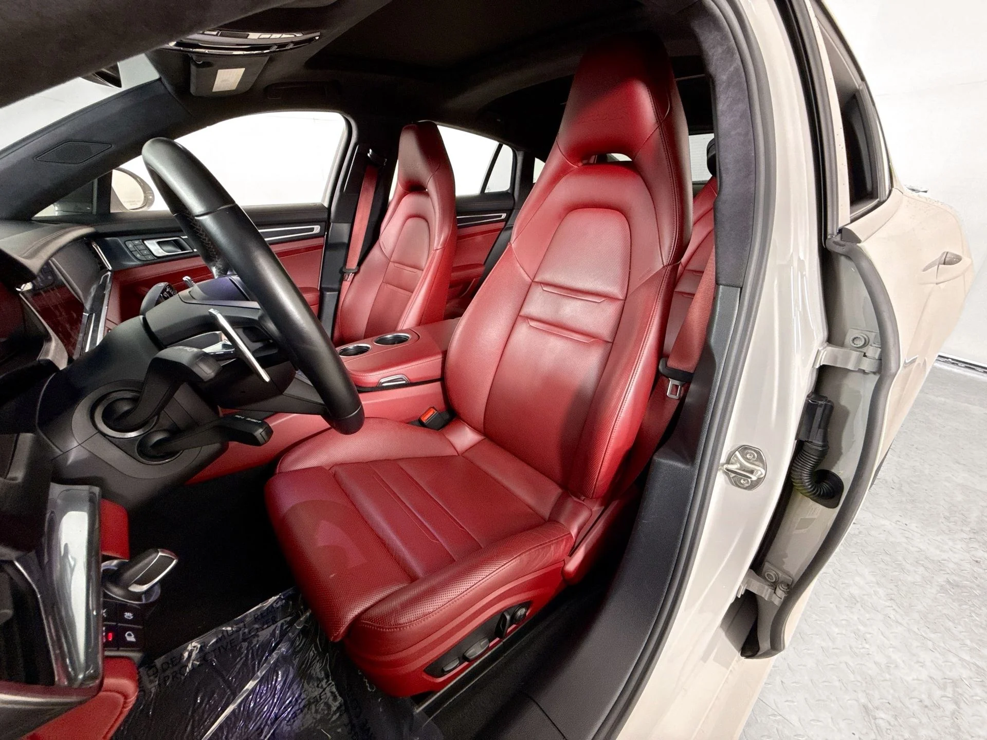 Used 2022 Chalk Porsche Turbo S image 9