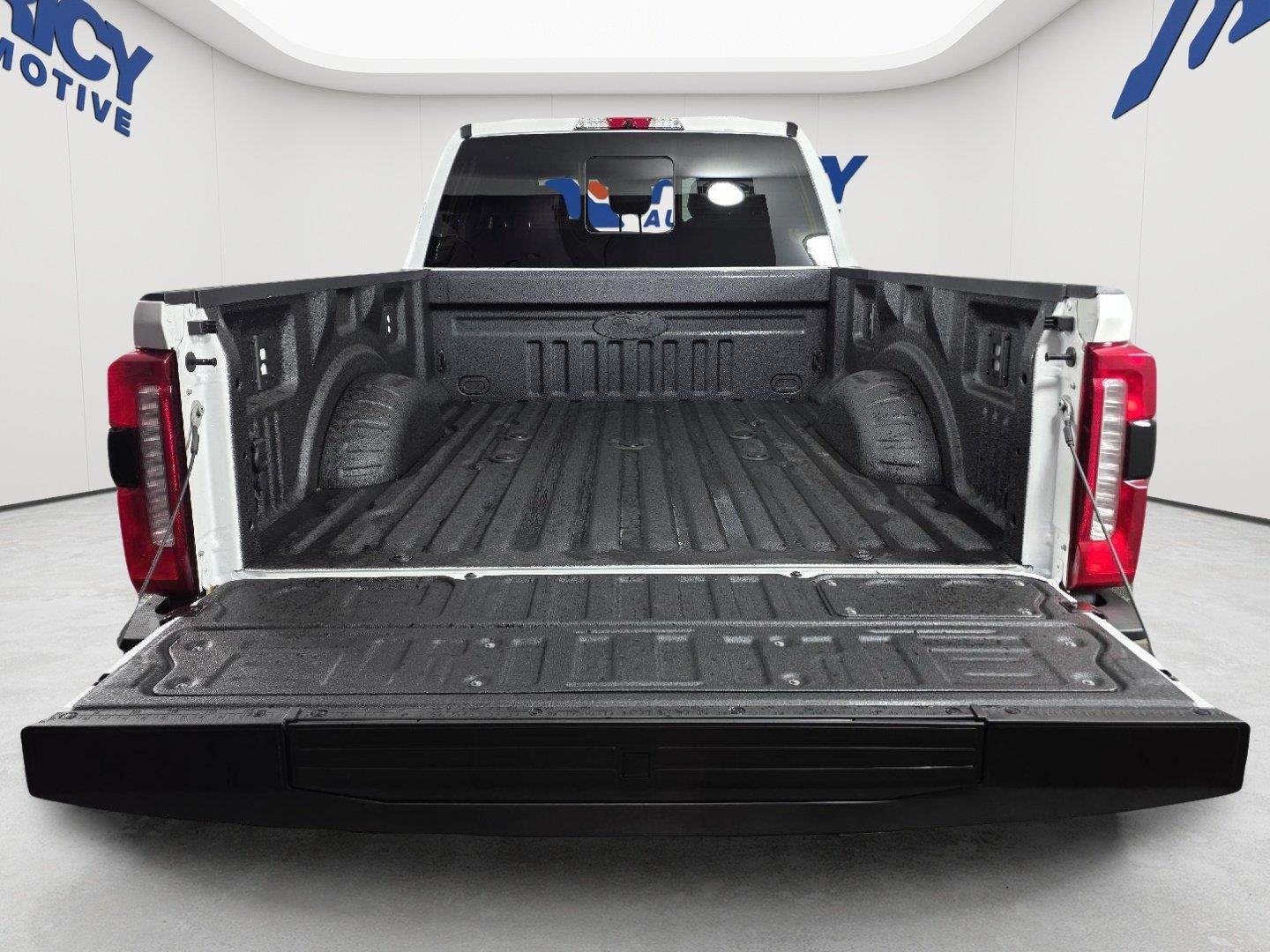 New 2026 Star White Metallic Tri-Coat Ford F-250® King Ranch® image 7