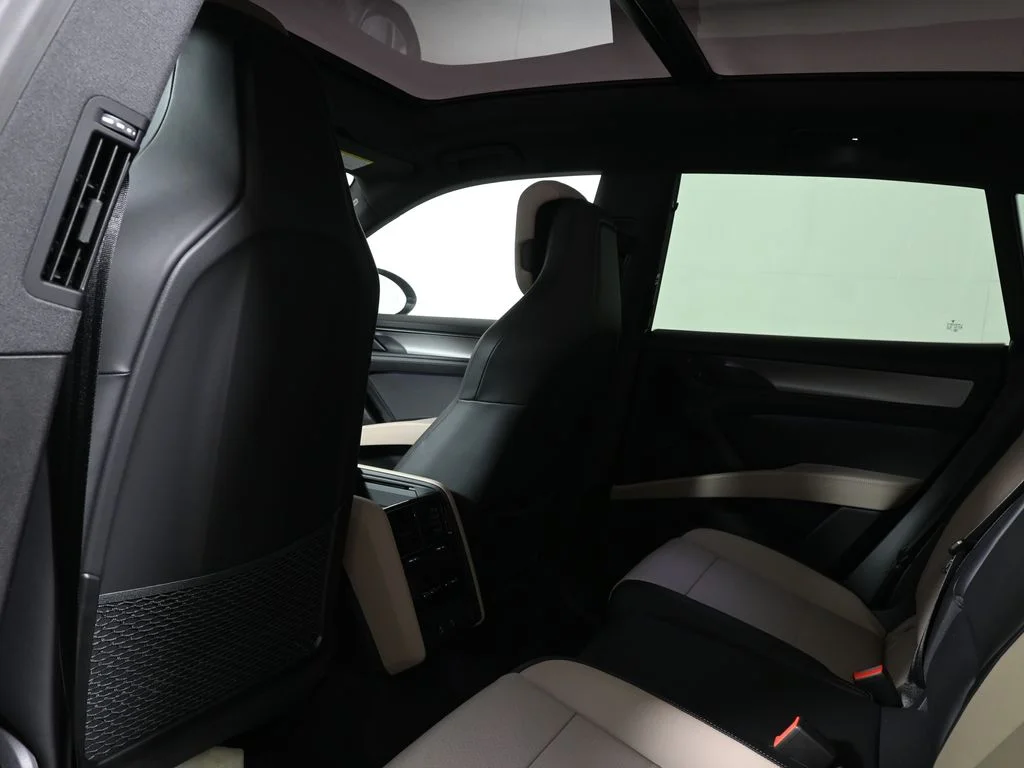 2026 Porsche Cayenne Base - Photo 37