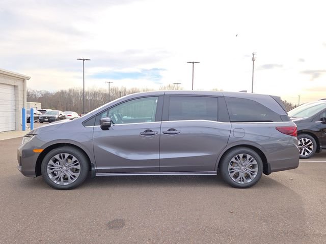 2026 Honda Odyssey Touring - Photo 2