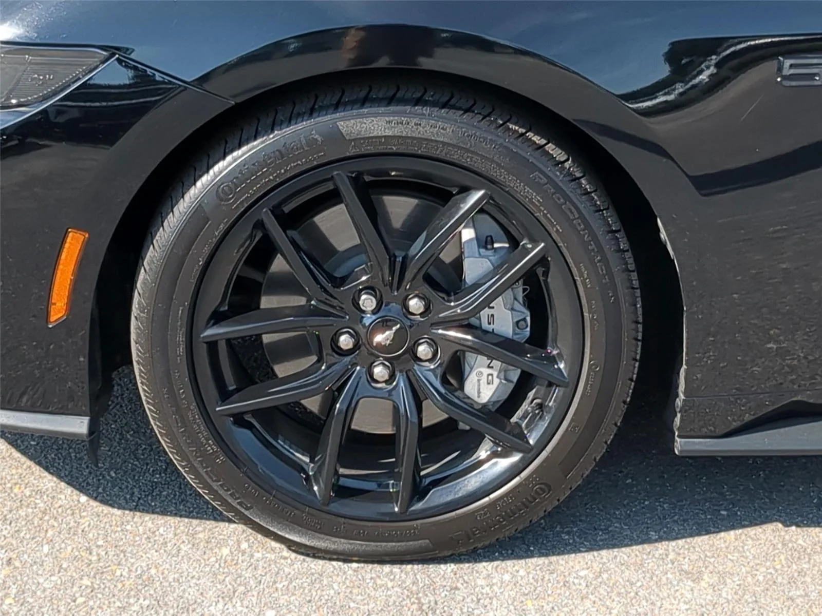 Used 2025 Shadow Black Ford GT Premium image 10
