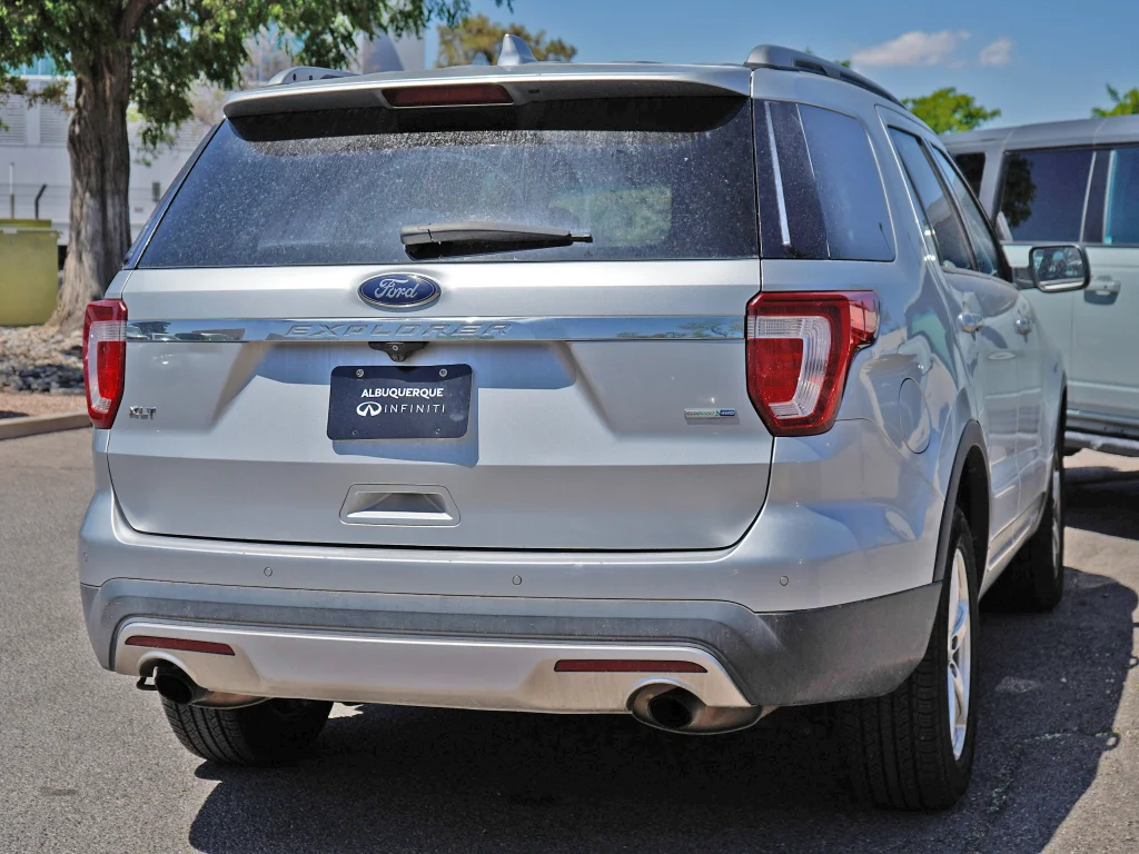 Used 2016 Ingot Silver Metallic Ford XLT image 8