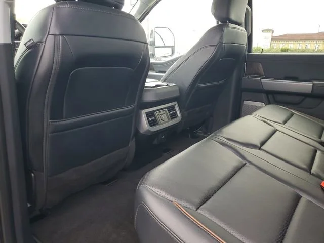 Used 2025 Avalanche Ford XL image 24