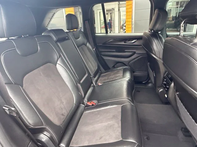 Used 2023 Black Jeep Altitude X image 14