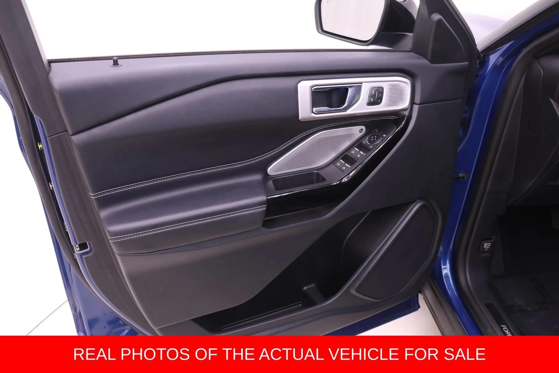 2022 Ford Explorer ST - Photo 9