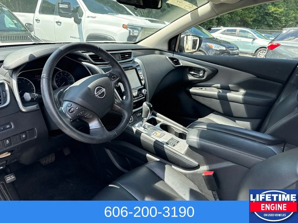 Used 2024 White Nissan SV image 15