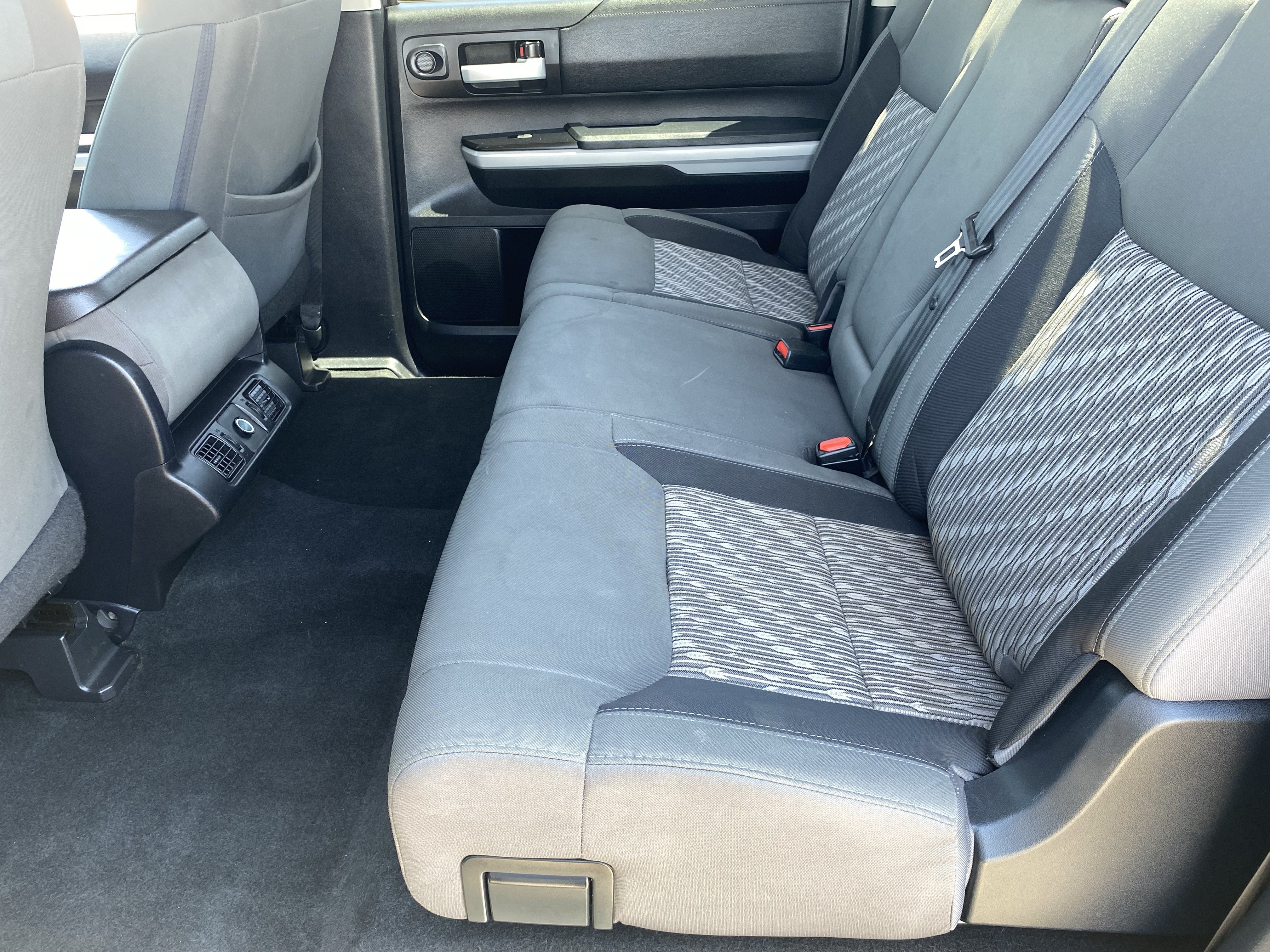 Used 2018 Magnetic Gray Metallic Toyota SR5 image 14