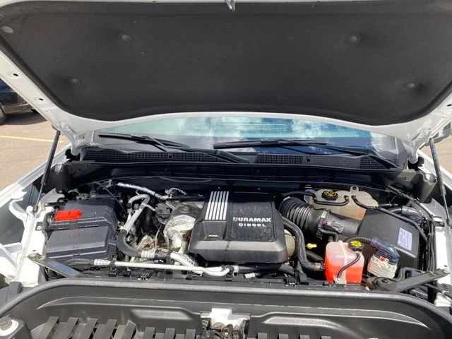 Used 2021 White GMC AT4 image 30