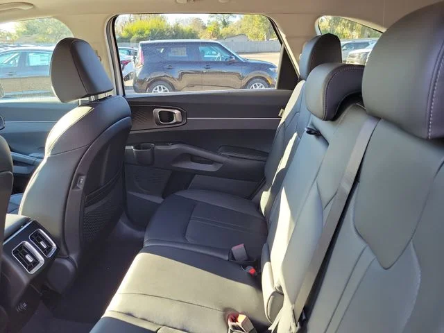 New 2026 Glacial White Pearl Kia S image 25