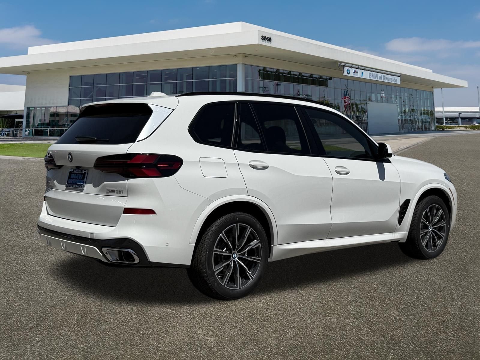 New 2026 Alpine White BMW sDrive40i image 10