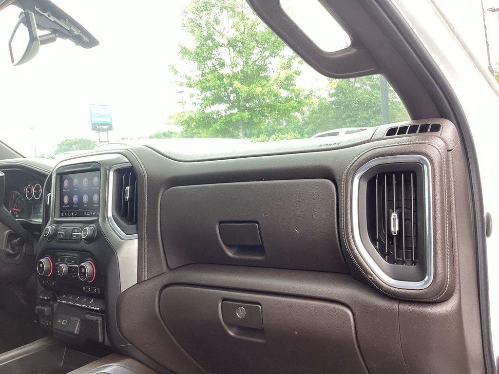 Used 2021 Iridescent Pearl Tricoat Chevrolet LTZ image 16