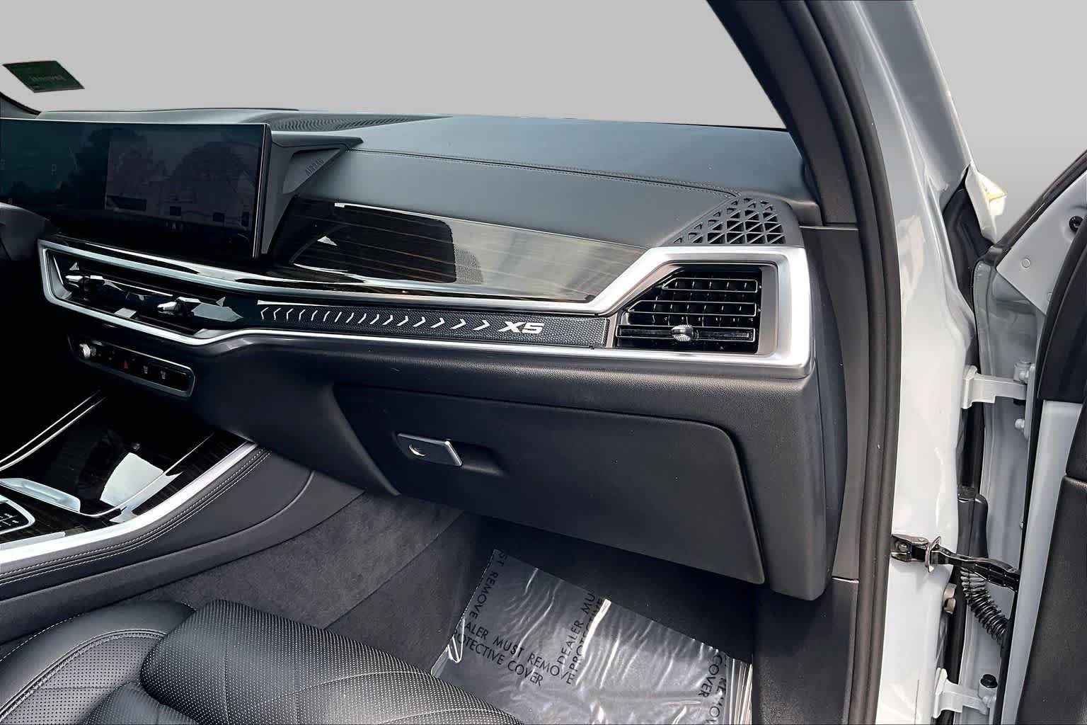 Used 2024 Brooklyn Grey Metallic BMW xDrive40i image 26