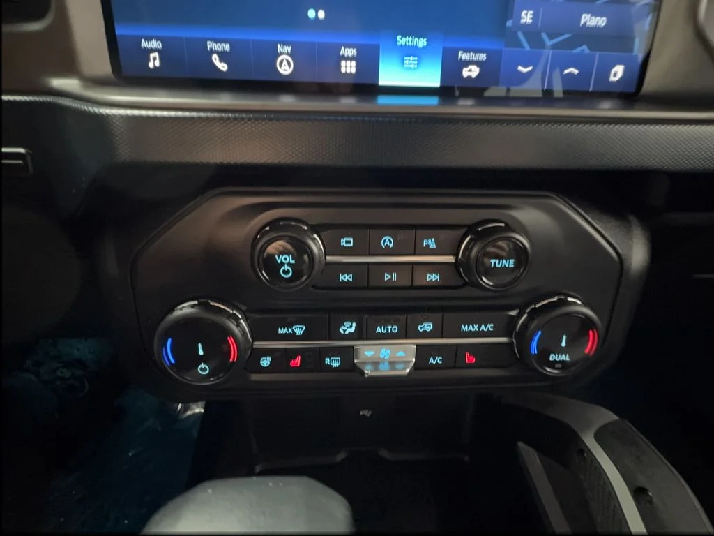 Used 2022 Green Ford Outer Banks image 43
