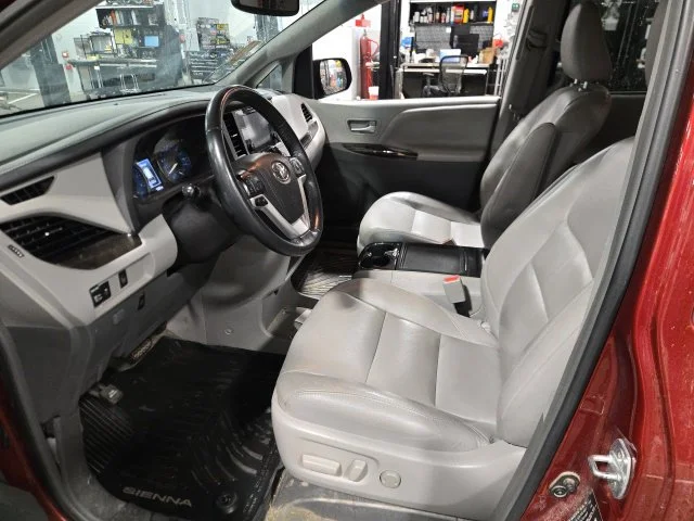Used 2017 Red Toyota XLE image 13