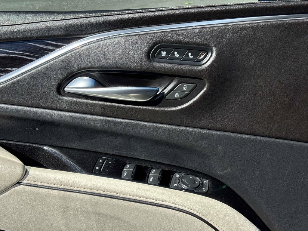 Used 2021 Gray Cadillac Sport image 18