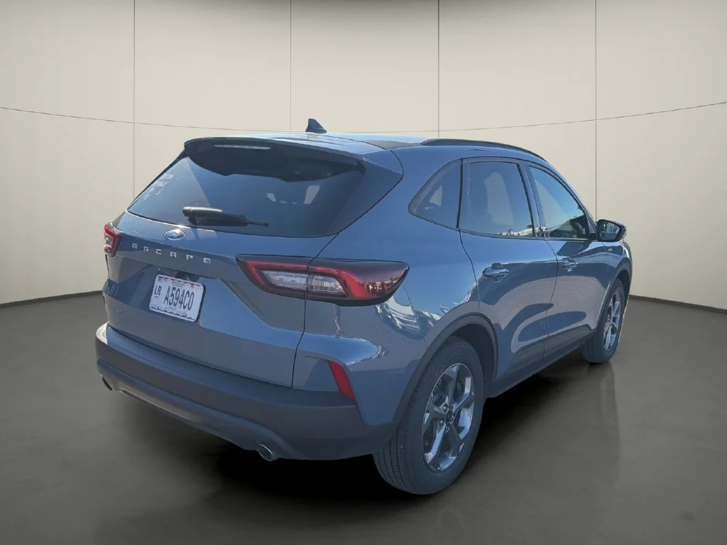 Used 2025 Blue Ford ST-Line image 7