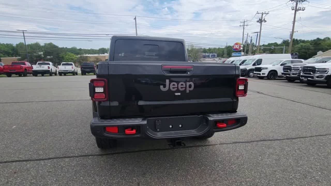 New 2026 Black Clearcoat Jeep Rubicon X image 7