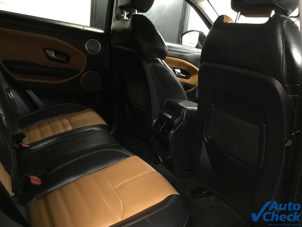 Used 2016 Green Land Rover HSE Dynamic image 32