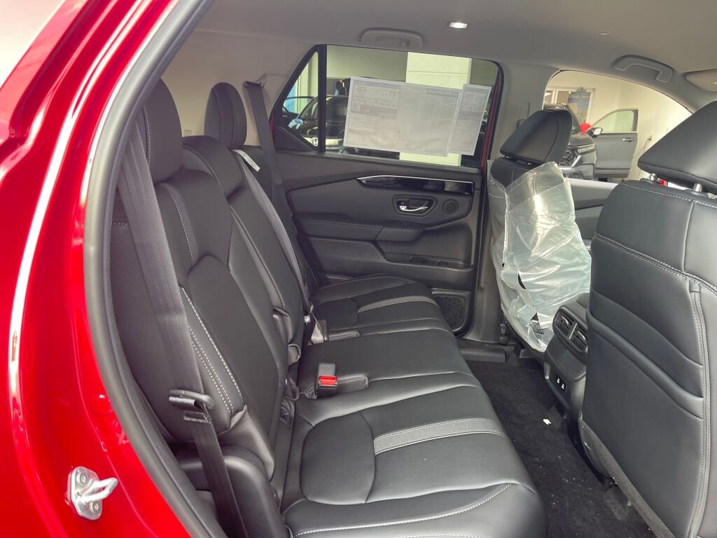 New 2026 Radiant Red Metallic II Honda RTL image 21