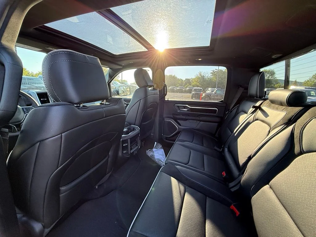 New 2027 Tank Exterior Paint RAM Laramie image 25