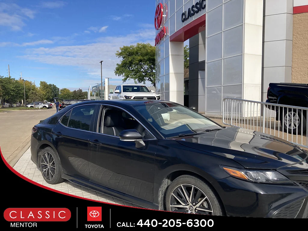 2021 Toyota Camry SE