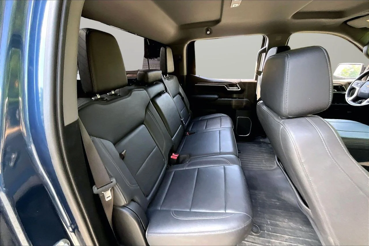 Used 2023 Blue Chevrolet LTZ image 24