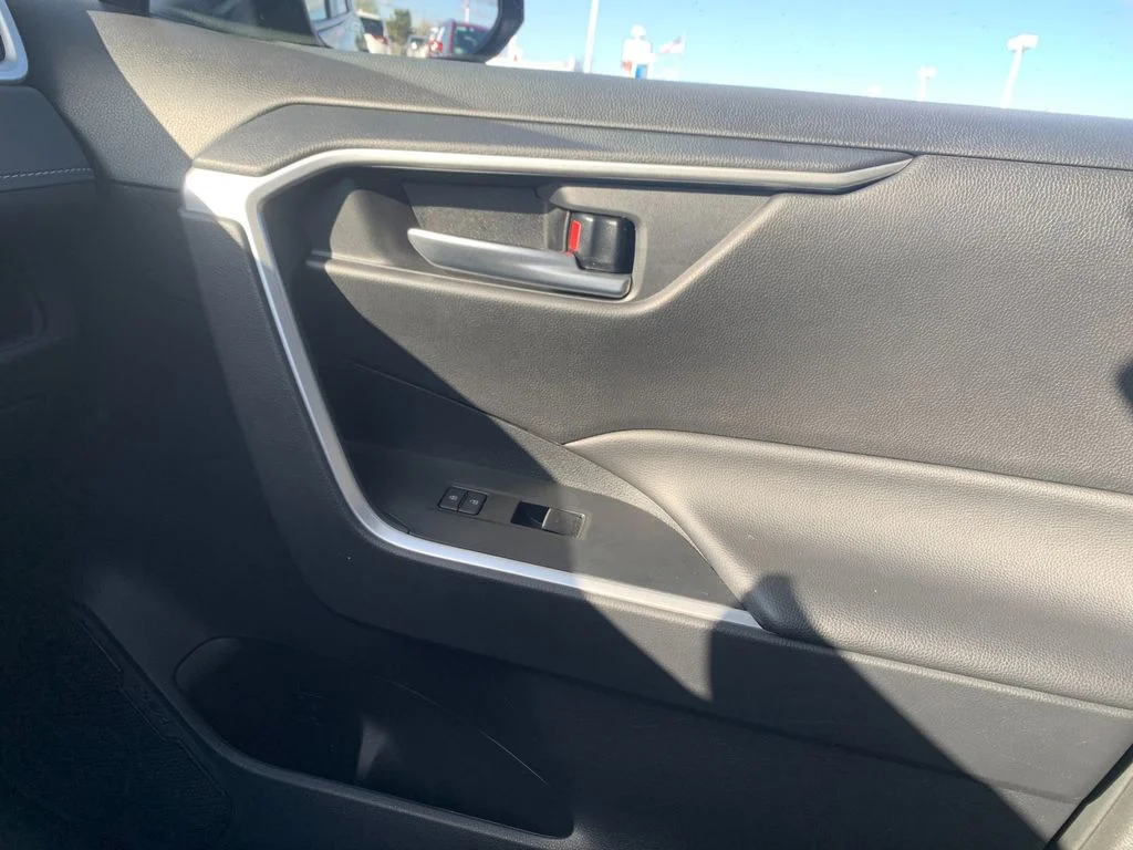 Used 2025 Black Toyota XLE image 20
