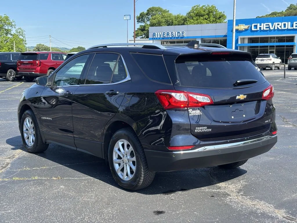Used 2020 MIDNIGHT BLUE METALLIC Chevrolet LT image 9