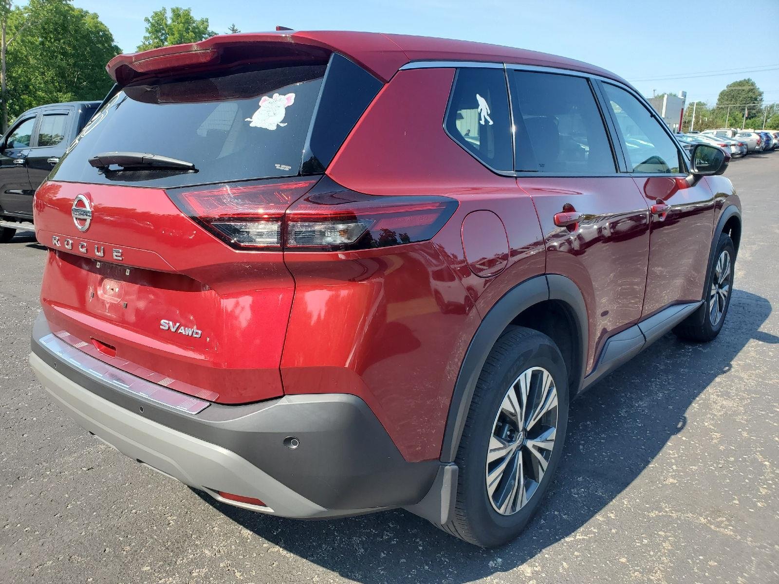 Used 2021 Scarlet Ember Tintcoat Nissan SV image 2