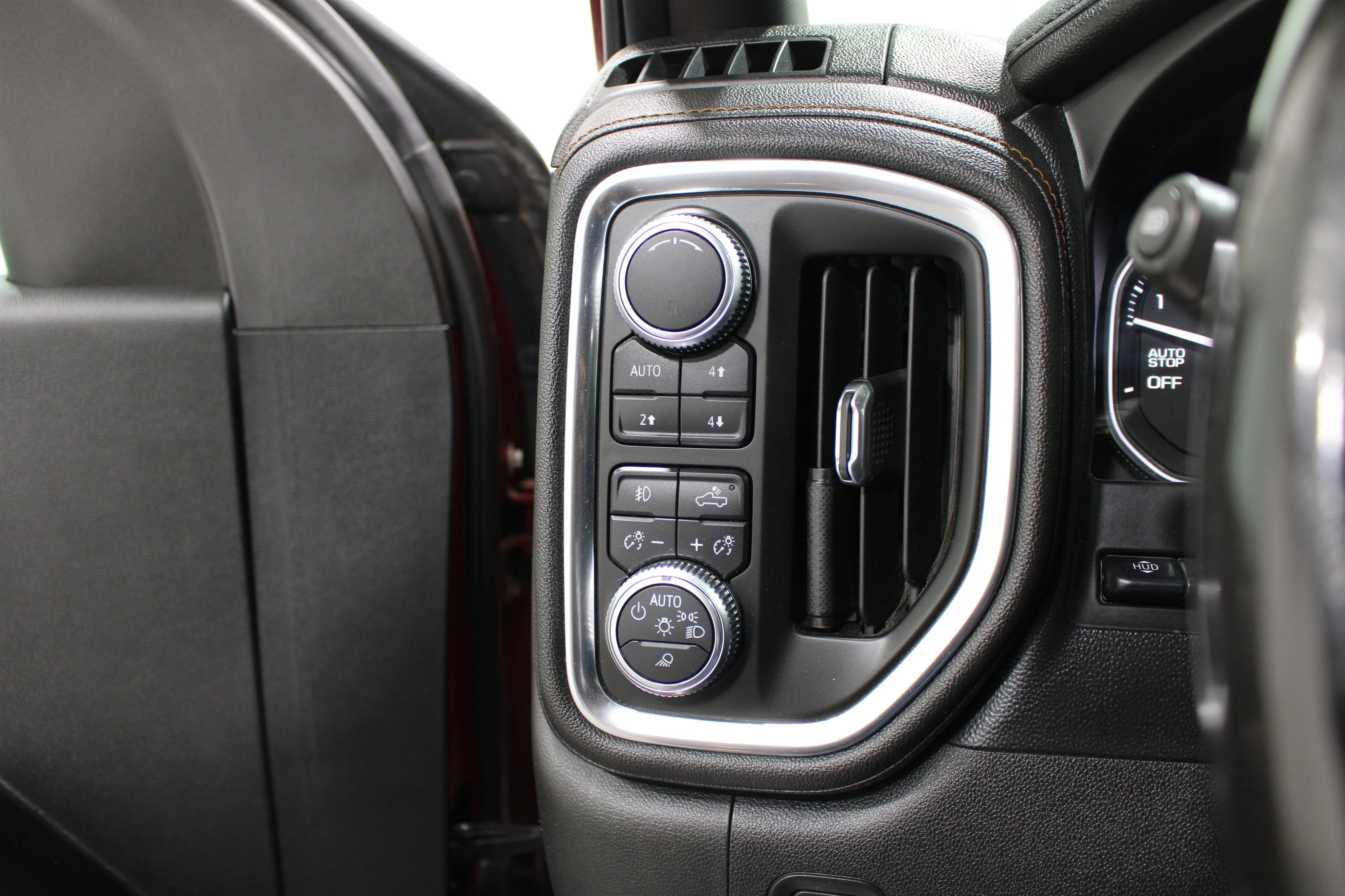 2019 GMC Sierra 1500 AT4 - Photo 9